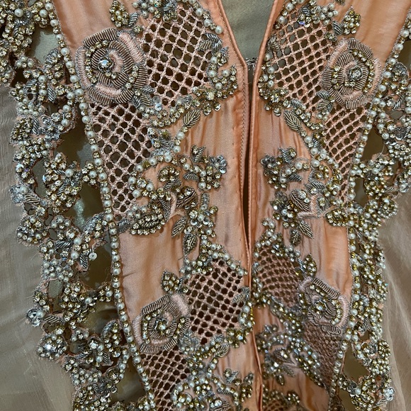 Pakistani shalwar kameez peach heavy kaam wedding dress Eid Indian high low desi - Picture 14 of 17